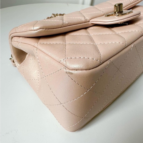 —SOLD— 21S Chanel Mini Rectangular beige iridescent - Picture 3 of 12